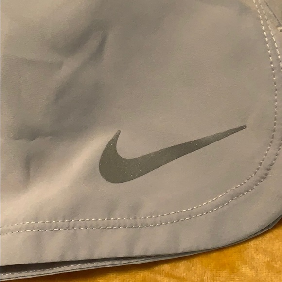 Nike dry fit shorts. - Picture 4 of 5